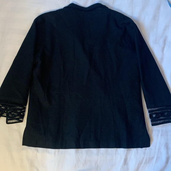 COPY - Fusion black linen boxy lined jacket w wide lace trim EUC - Picture 3 of 7